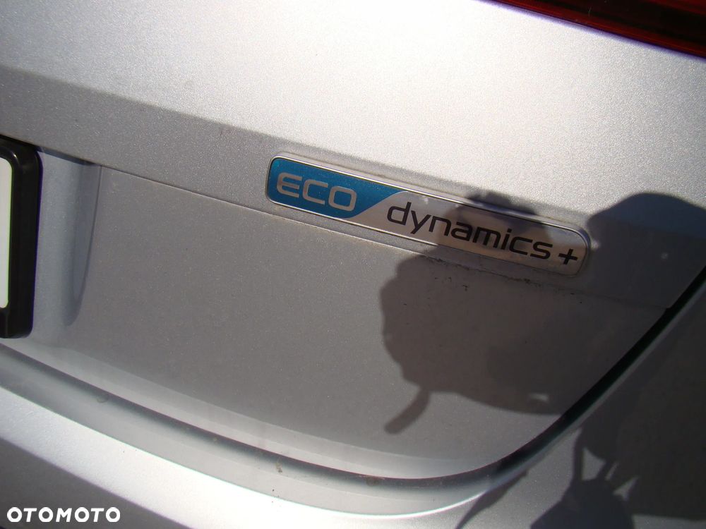 Kia Ceed 1.6 CRDi SCR M - 8