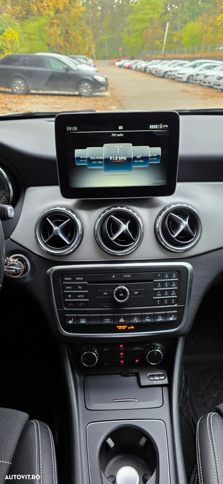 Mercedes-Benz GLA 200 (CDI) d 4Matic 7G-DCT Style - 8