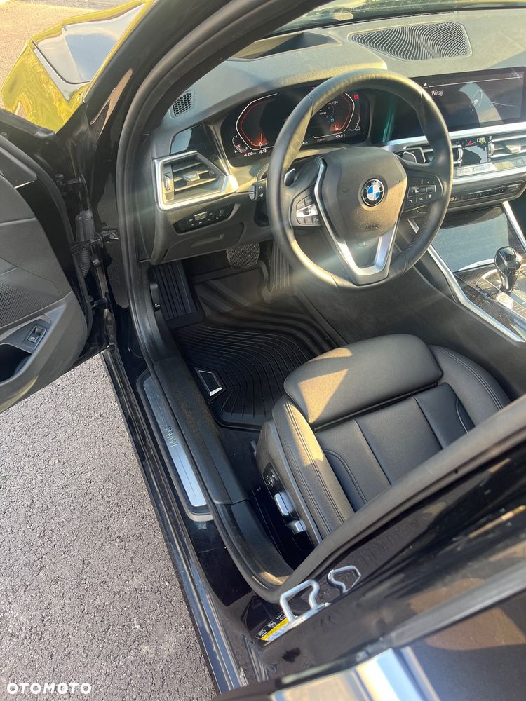 BMW Seria 3 330i xDrive Luxury Line - 16