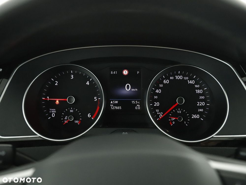 Volkswagen Passat 2.0 TDI Business DSG - 17