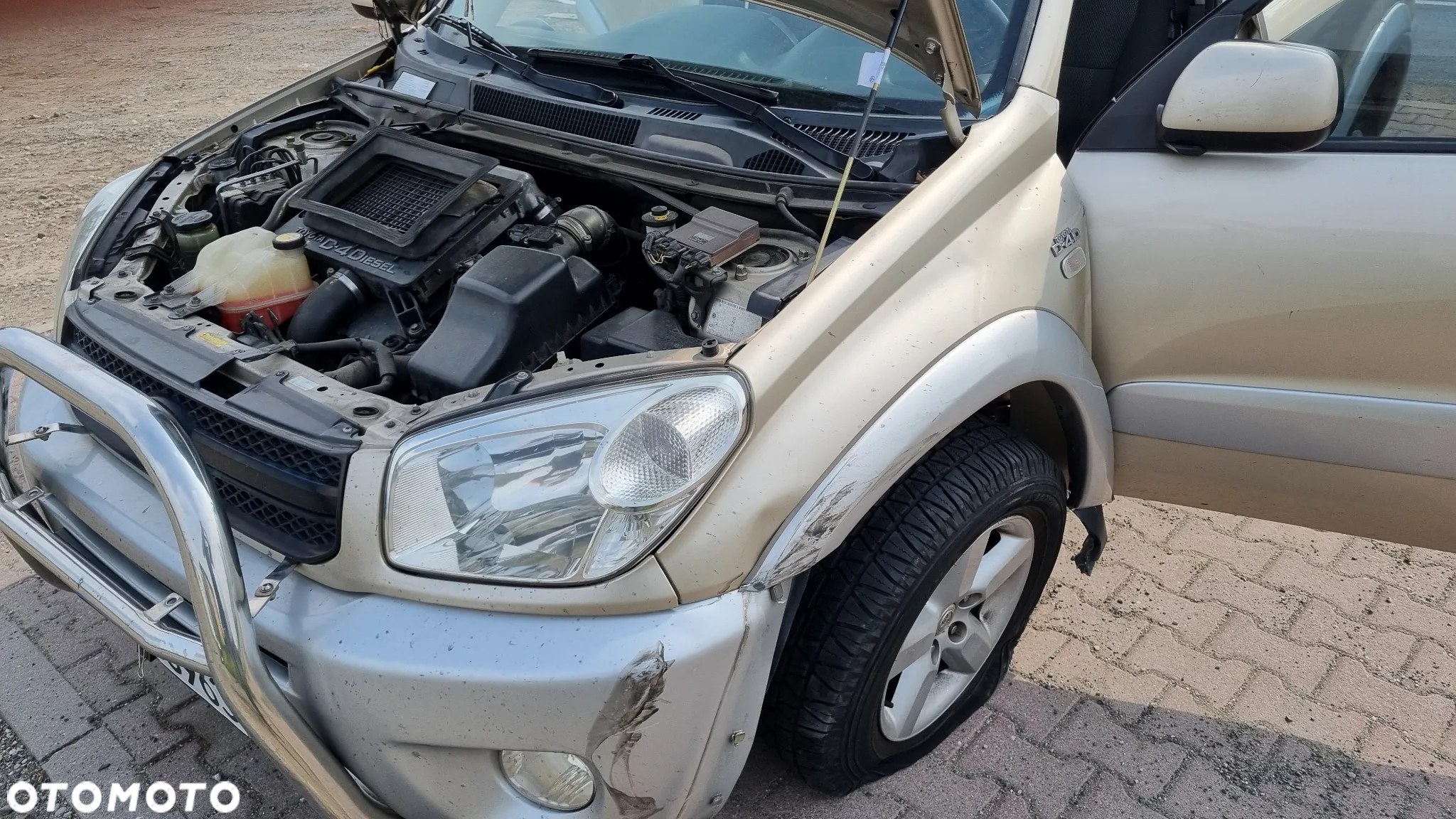 Toyota RAV4 2.0 D-4D 4x4 - 4