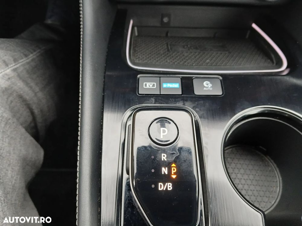 Nissan X-Trail e4ORCE 5 locuri Tekna - 8