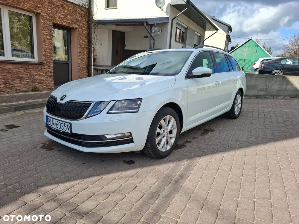 Skoda Octavia 1.6 TDI Premium Edition - 6