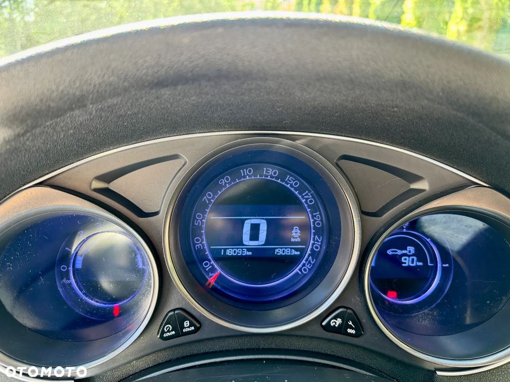 Citroën C4 PureTech 130 Stop&Start SHINE - 21