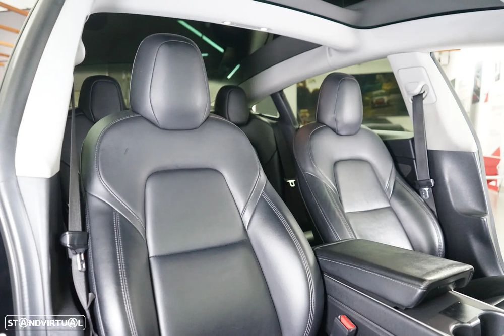 Tesla Model 3 Standard Range Plus RWD - 31