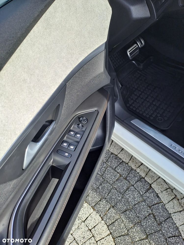 Peugeot 3008 BlueHDi 180 Stop & Start EAT8 GT - 14