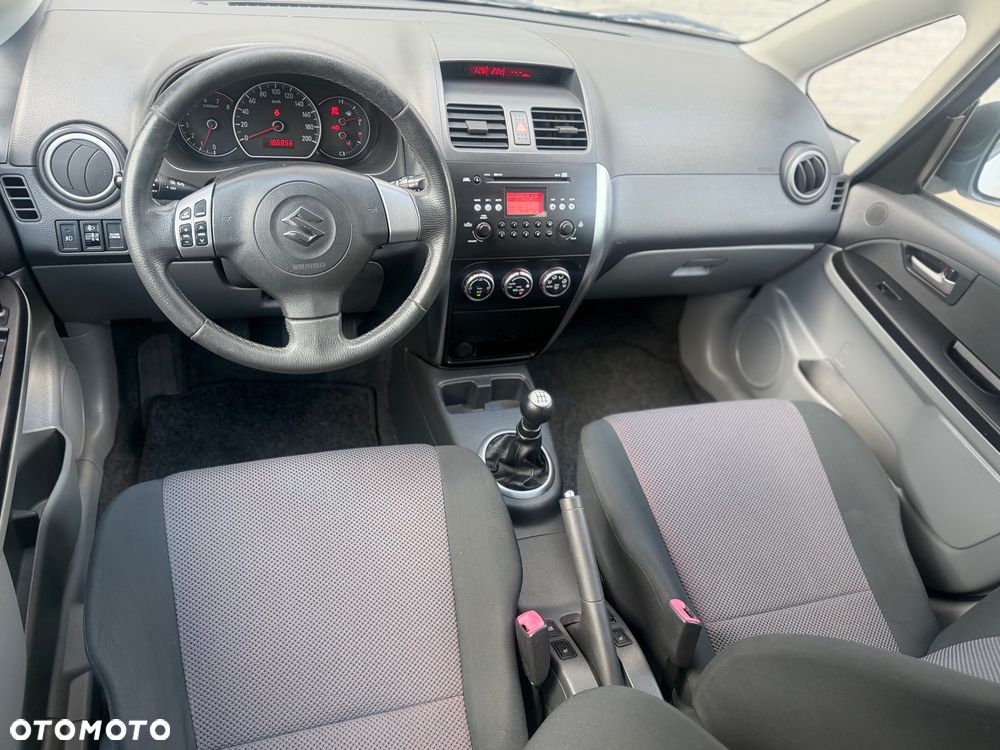 Suzuki SX4 1.6 VVT 4x4 Comfort - 11
