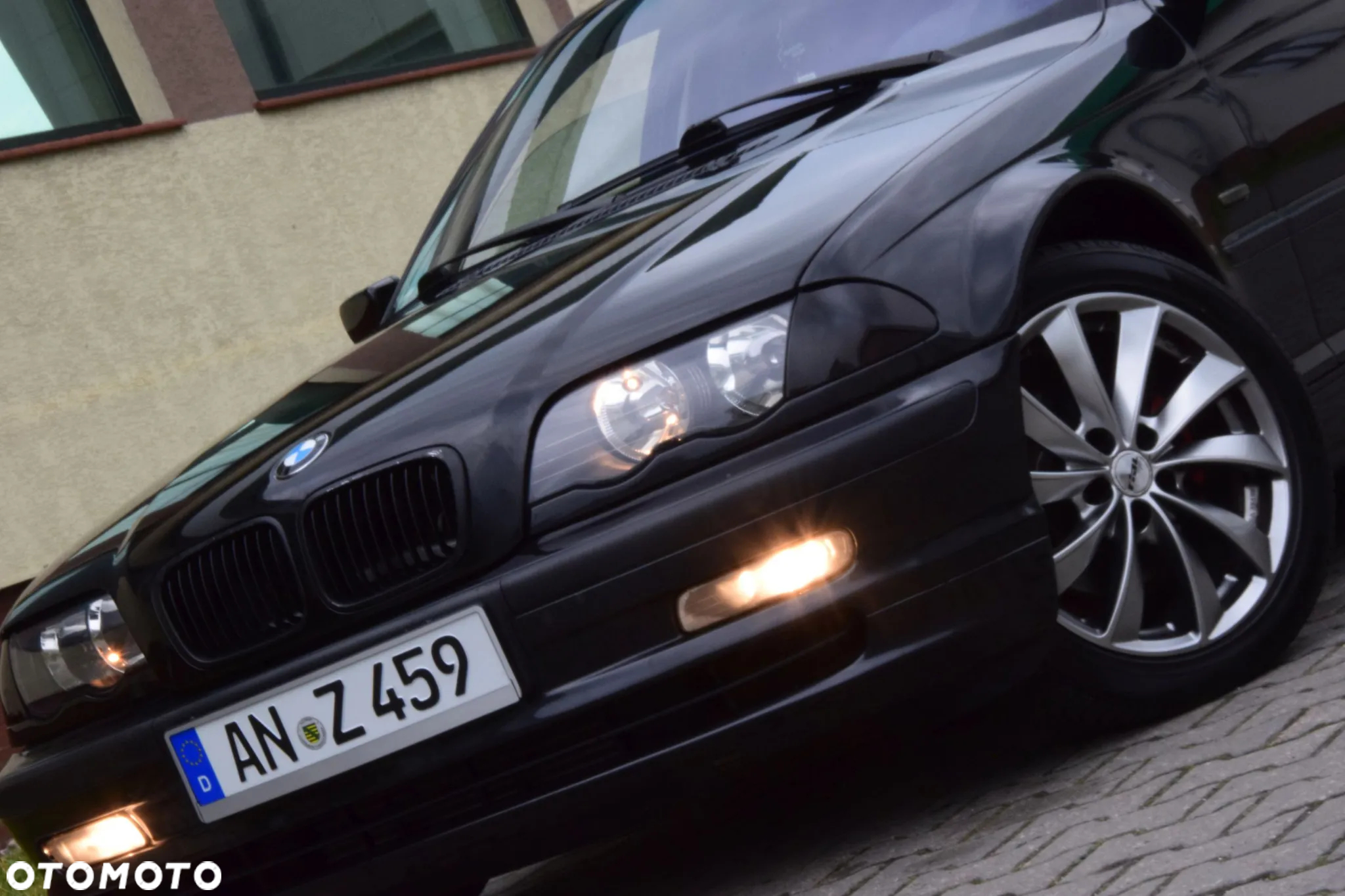 BMW Seria 3 320d - 32
