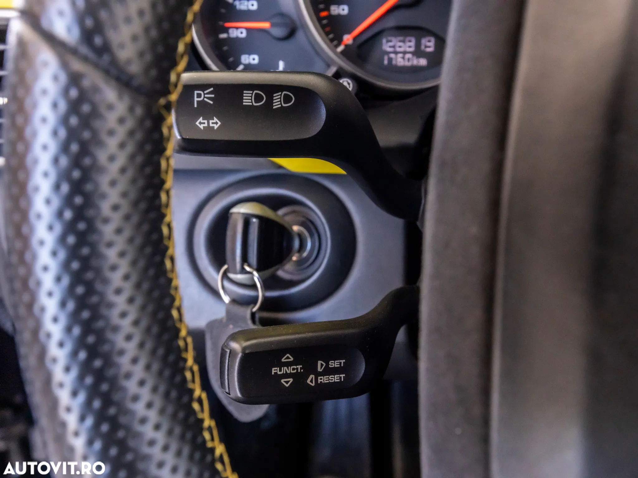 Porsche 911 Carrera 4 Tiptronic S - 22