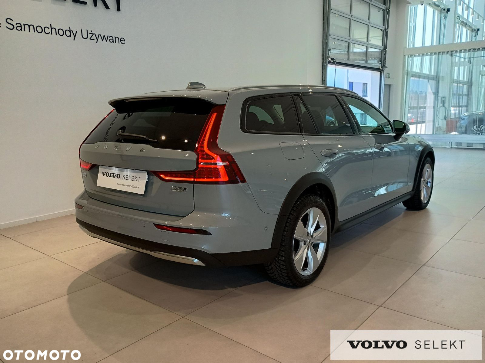 Volvo V60 Cross Country - 6