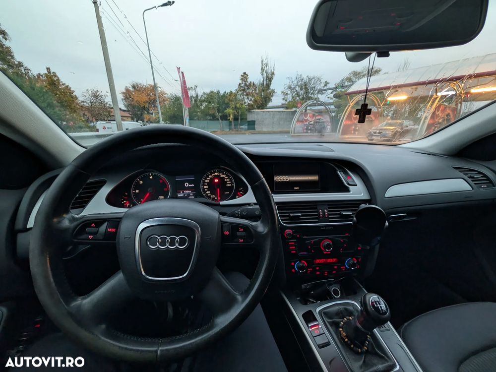 Audi A4 Limuzina 2.0 TDI B8 - 10