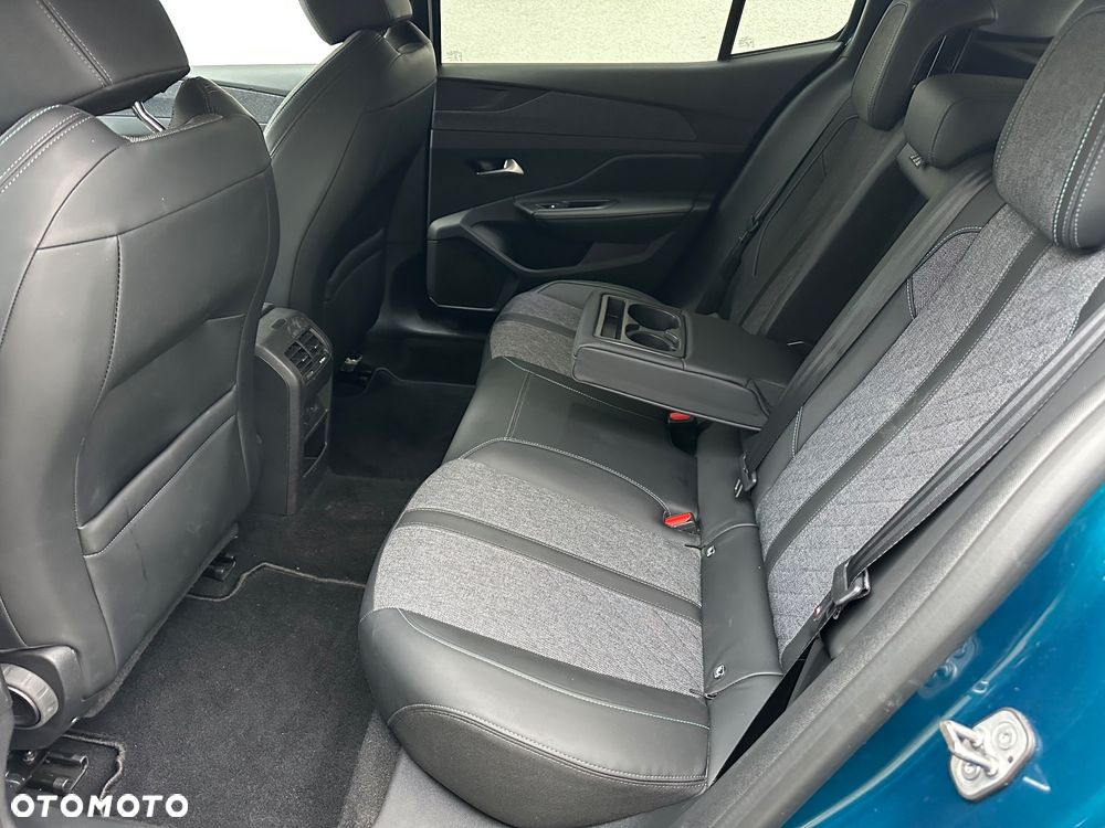 Peugeot 408 180 e-EAT8 Allure - 15