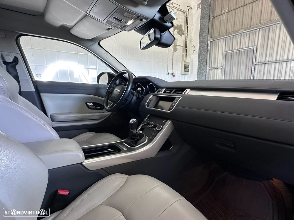 Land Rover Range Rover Evoque 2.0 eD4 SE Dynamic - 16