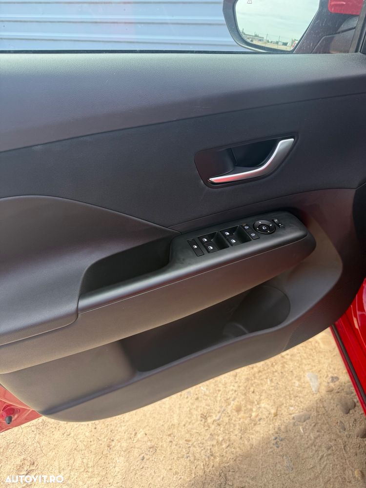 Hyundai KONA BEV 204 CP 64.8 kWh Premium - 12