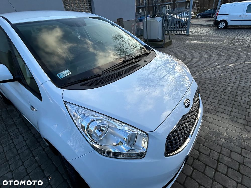 Kia Venga 1.4 Business Line - 12