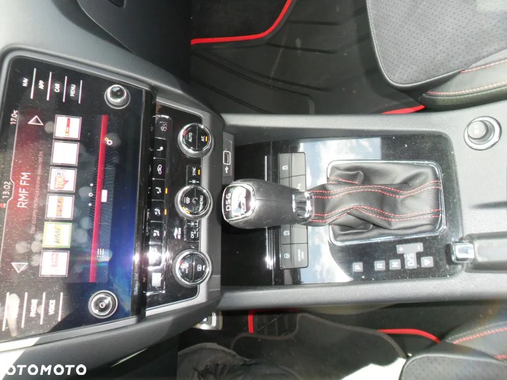 Skoda Octavia 2.0 TSI RS 245 DSG - 30