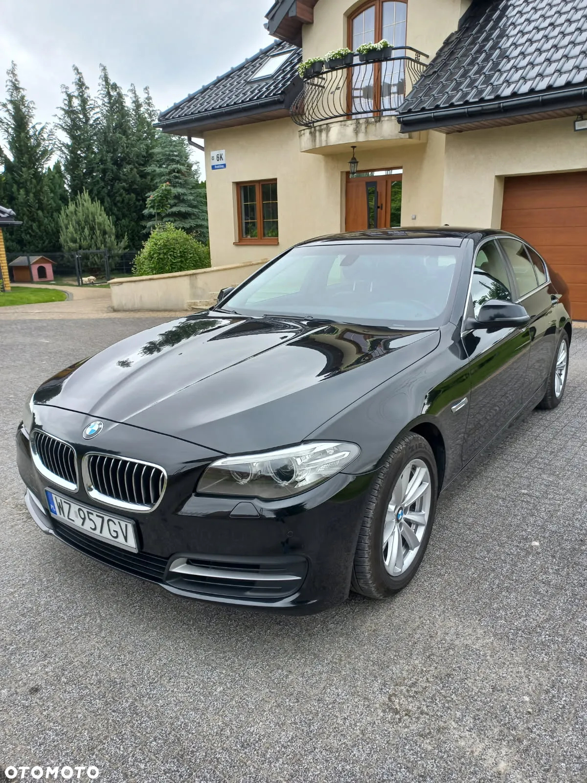 BMW Seria 5 525d xDrive - 2