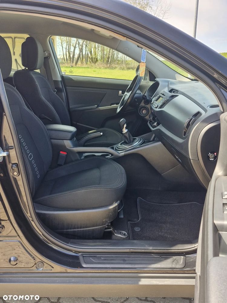 Kia Sportage 2.0 CRDI 2WD Spirit - 12