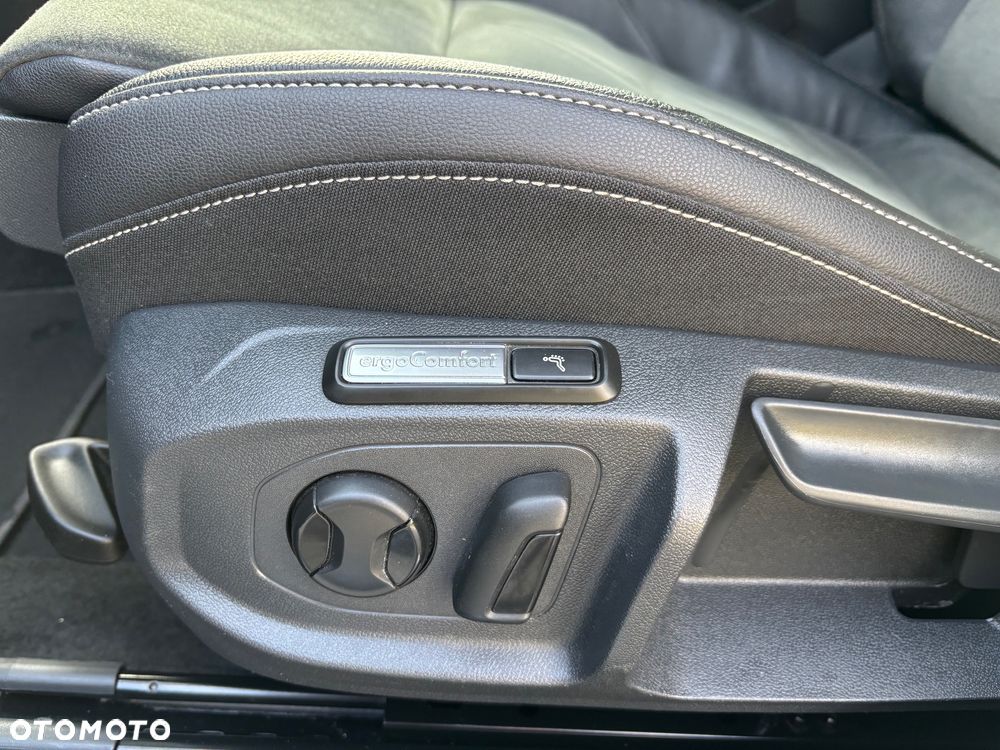 Volkswagen Arteon 2.0 TDI Elegance DSG - 39