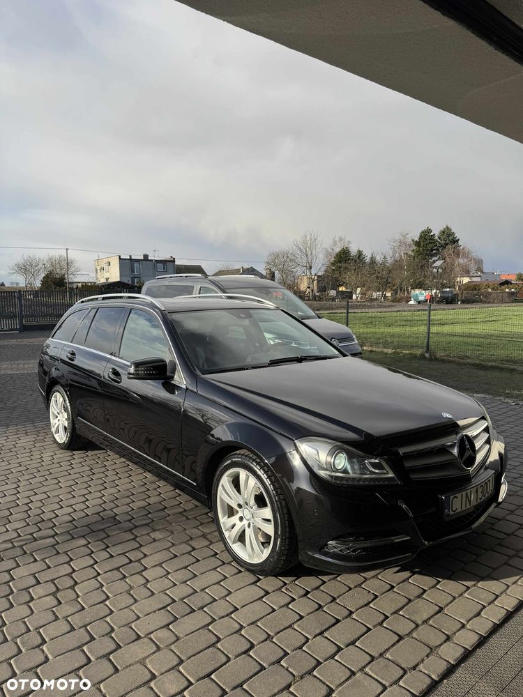 Mercedes-Benz Klasa C 300 CDI DPF 4Matic (BlueEFFICIENCY) 7G-TRONIC Avantgarde - 1