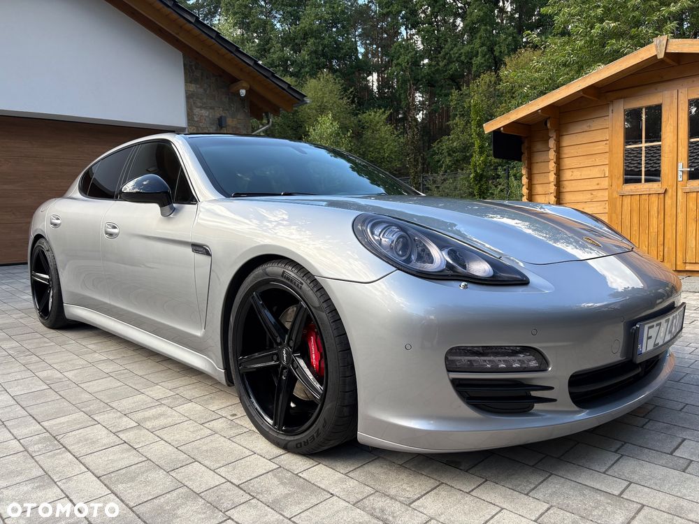 Porsche Panamera 4S - 3