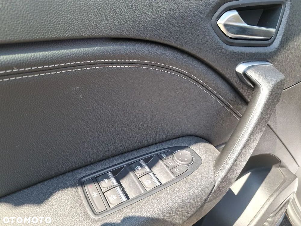 Renault Captur 1.3 TCe mHEV Techno EDC - 20