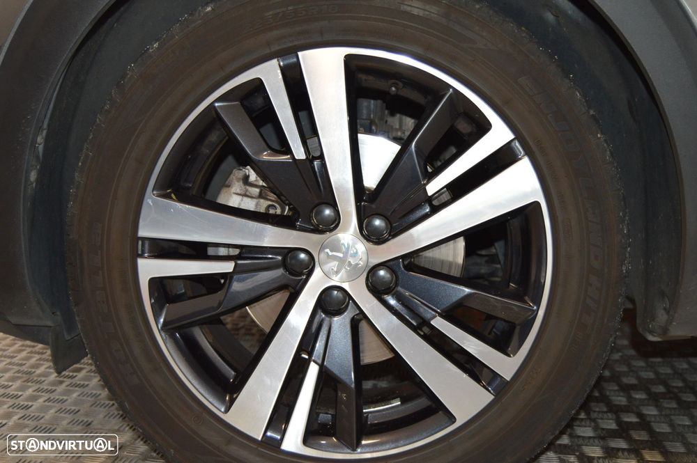 Peugeot 5008 1.2 PureTech Allure EAT6 - 17