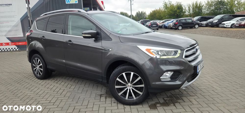 Ford Kuga 1.5 EcoBoost 2x4 Titanium - 22