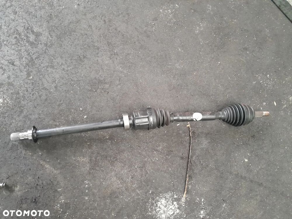 Półoś prawa Renault Clio 4 IV 1.2 TCE  16V !! WYSYŁKA !! - 1