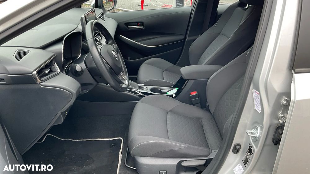 Toyota Corolla 1.8 HSD Dynamic - 17