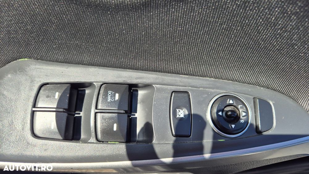 Hyundai i30 i30cw 1.4 CRDi Classic - 16