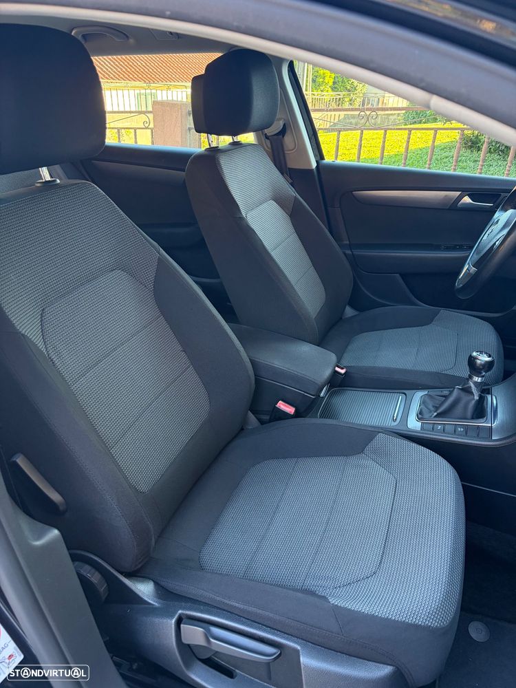 VW Passat Variant 1.6 TDI Confortline - 7