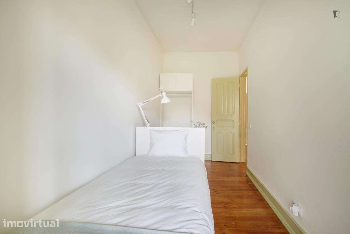 Quarto - localizado em Alcântara Lisbon - Grande imagem: 3/37