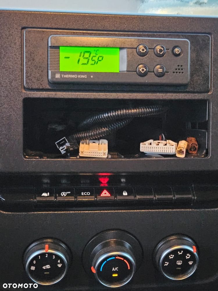 Renault Master Frigo chłodnia izoterma niskopodwoziowa - 13
