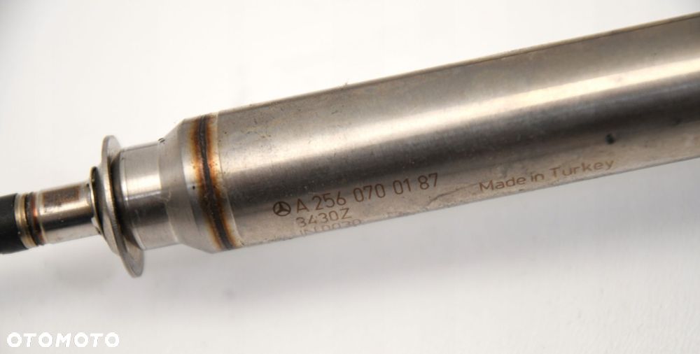 MERCEDES KOMPLETNA LISTWA WTRYSKOWA WTRYSK 0646 - 11