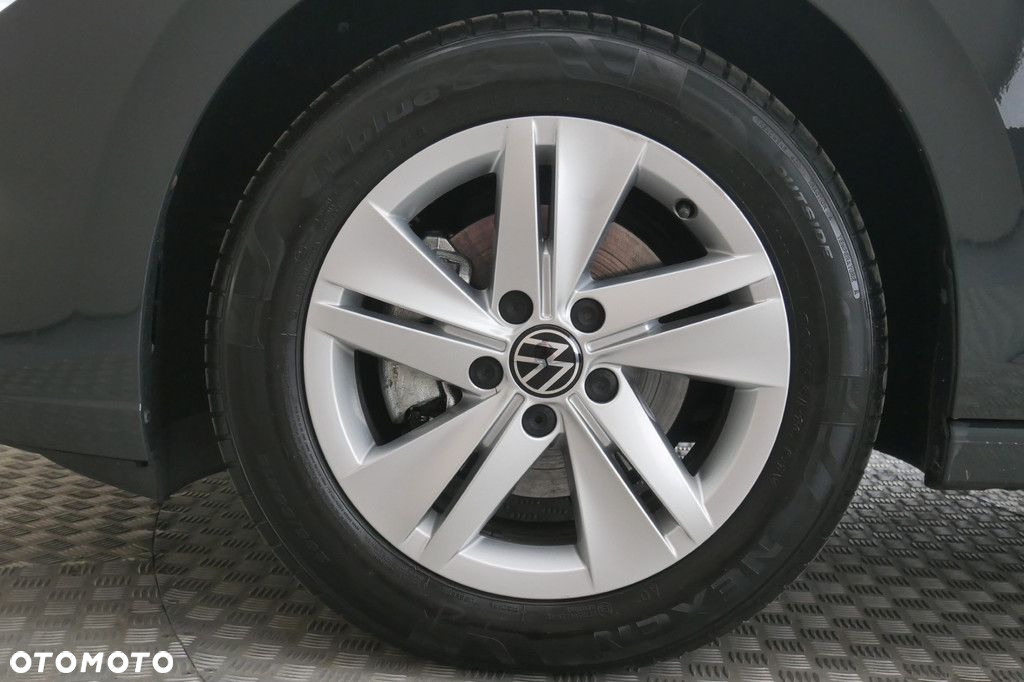 Volkswagen Golf - 14
