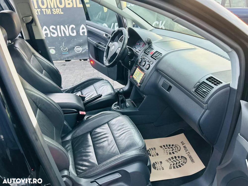Volkswagen Touran - 6