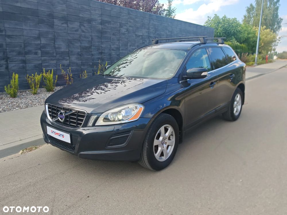 Volvo XC 60 D3 AWD Momentum - 2