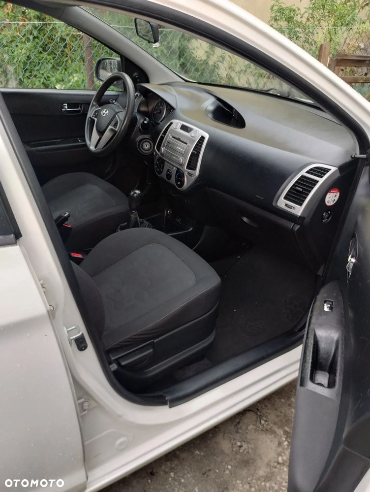 Hyundai i20 1.4 CRDi Comfort - 4