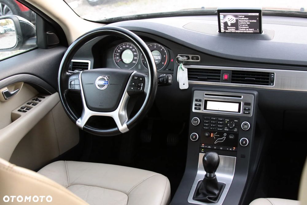 Volvo V70 2.0D Momentum - 14