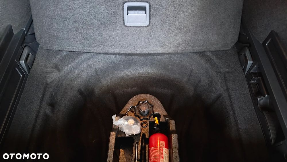 Volkswagen Passat 2.0 TDI (BlueMotion Technology) Highline - 22