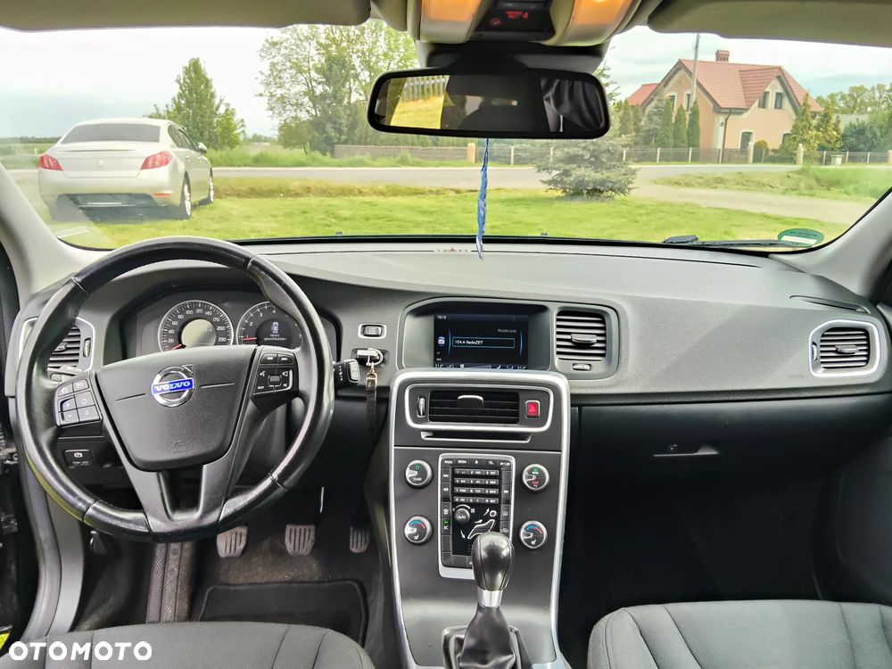 Volvo V60 T3 Kinetic - 9