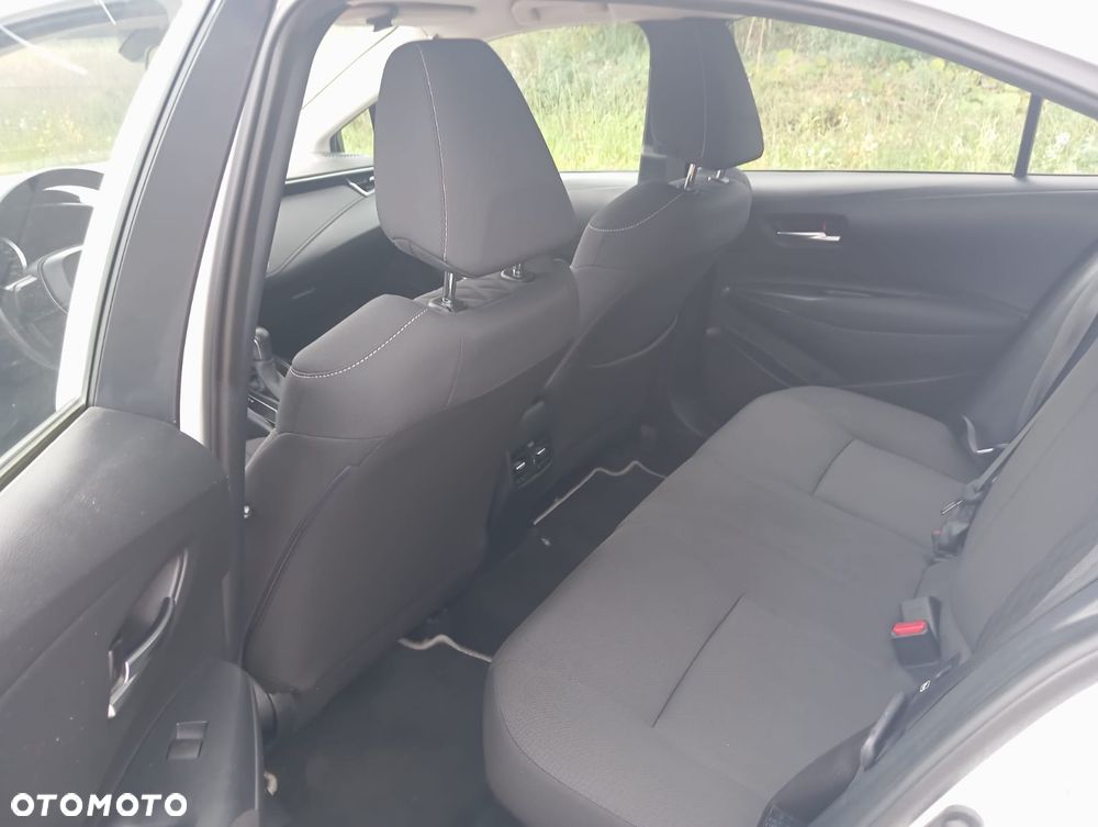 Toyota Corolla - 12