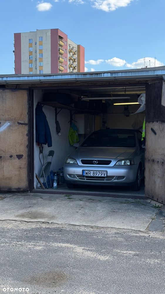 Opel Astra 1.8 Bertone - 22