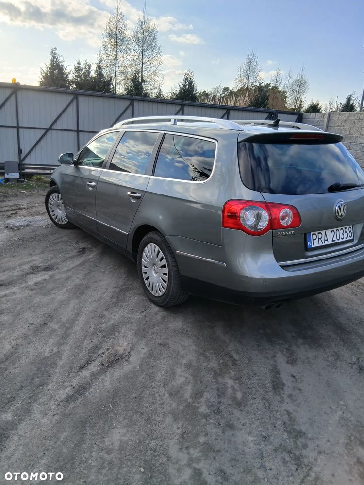 Volkswagen Passat 2.0 TDI DPF BlueMotion Technology Comfortline - 6