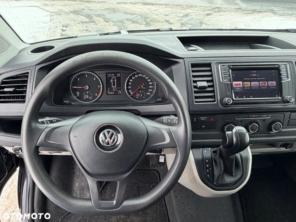Volkswagen Transporter - 8