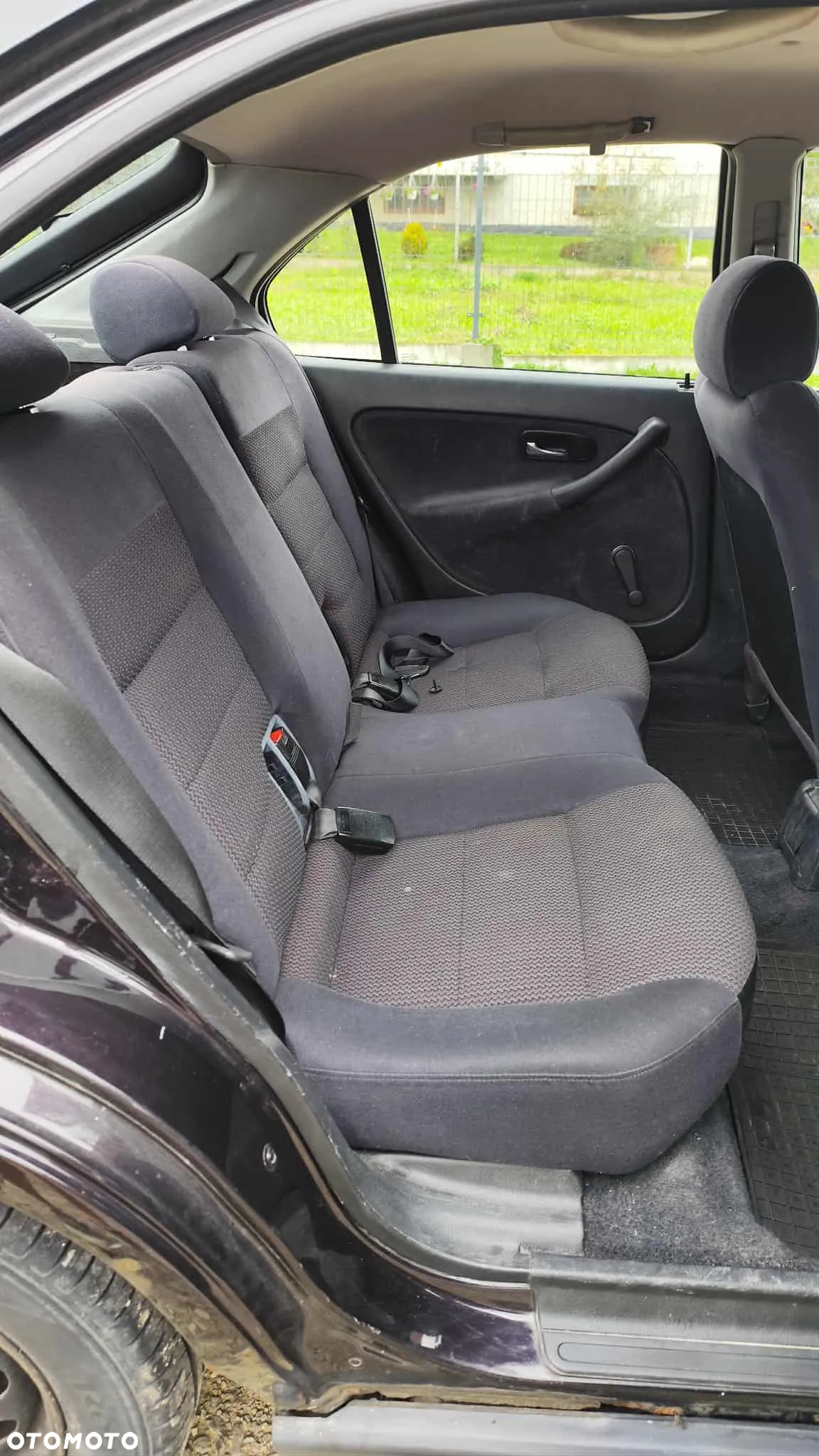 Honda Civic 1.4i S - 10