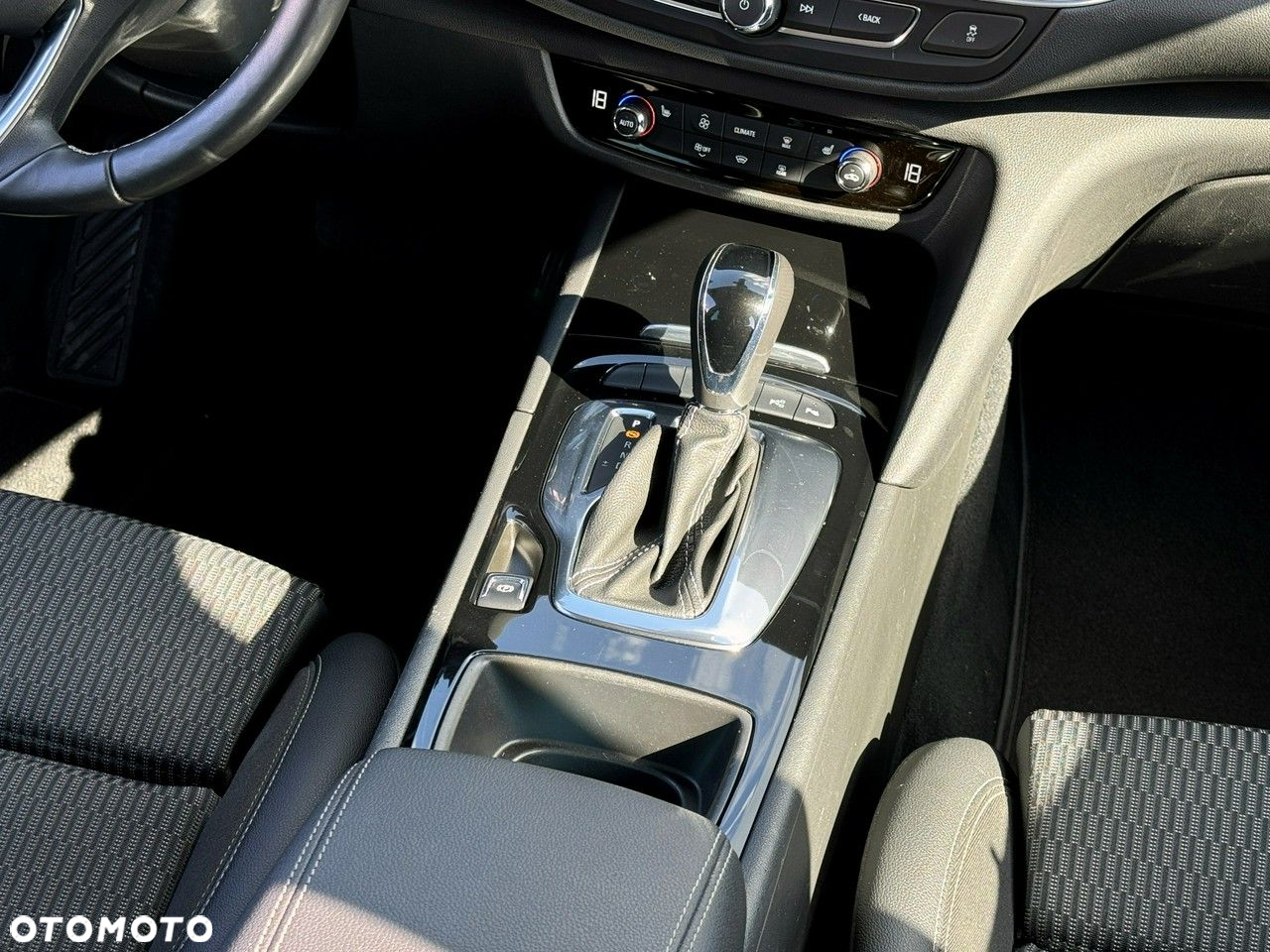 Opel Insignia - 37