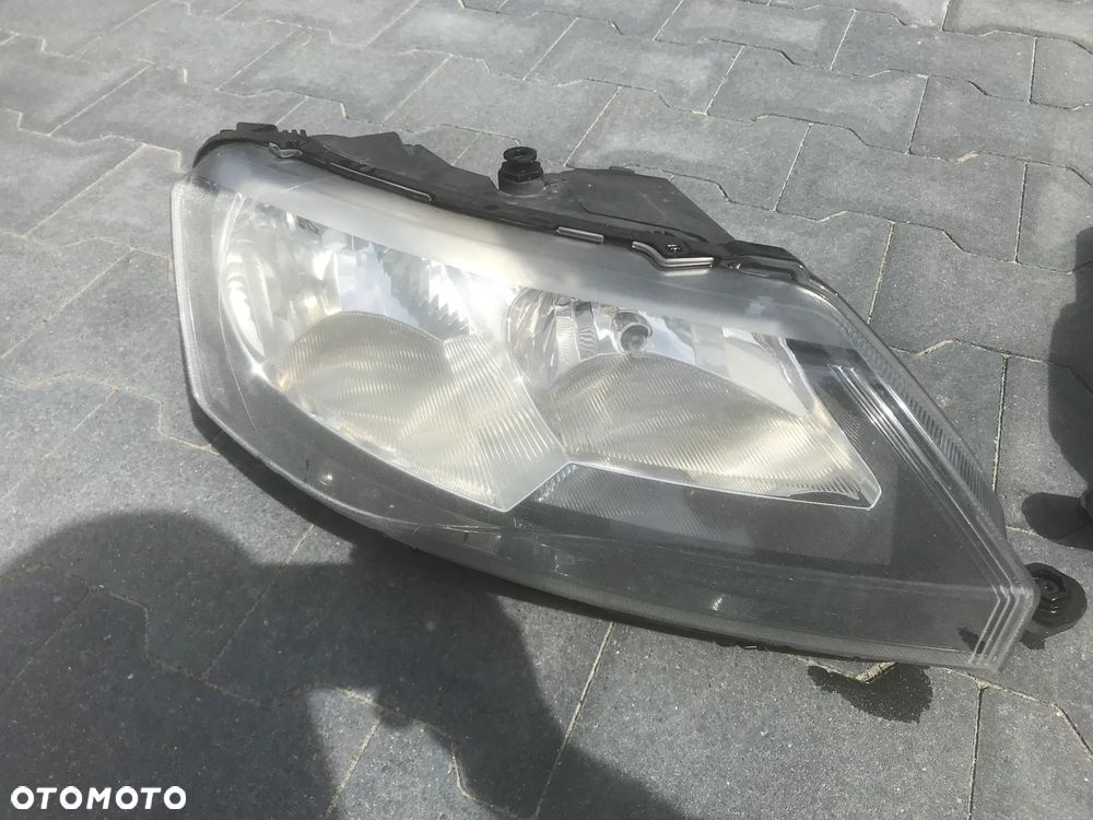 Skoda Rapid 12-17 Lampa Reflektor Prawy Lewy 5JB941016 5JB941015 - 2
