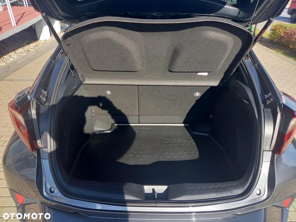 Toyota C-HR - 10